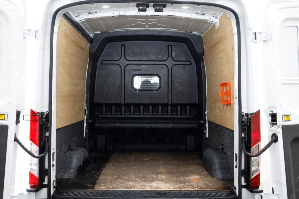 Ford Transit 2.0 TDCI 170pk RWD L3H2 Trend D.C. Airco/Cruise Control/Trekhaak 2900kg 10-2020