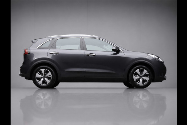 Kia Niro 1.6 GDi Hybrid DynamicLine Sport (APPLE CARPLAY,NAVI,CAMERA,CLIMATE,CRUISE,LED,SPORTSTOELEN,LM VELGEN,NETTE STAAT)