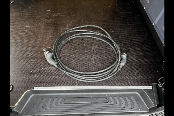 Mercedes-Benz eVito Lang 66 kWh Camera Carplay Snelladen 266km actieradius