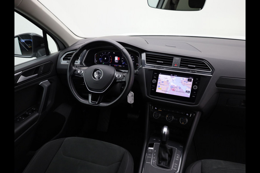 Volkswagen Tiguan 1.5 TSI ACT Highline Business R | Black Style | Head Up | Side Assist | Elk. A-klep | Prijs Rijklaar!!