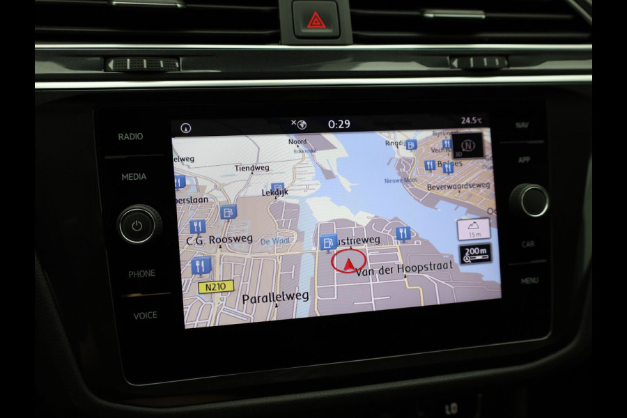 Volkswagen Tiguan 1.5 TSI ACT Highline Business R | Black Style | Head Up | Side Assist | Elk. A-klep | Prijs Rijklaar!!