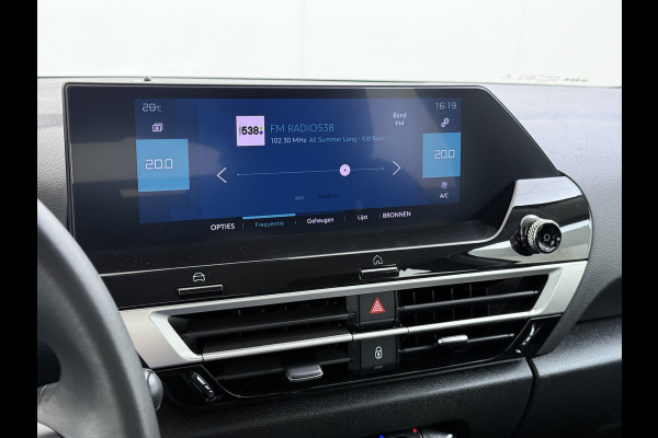 Citroën Ë-C4 Feel 50kWh 360°Camera 3D-Navi Ecc Apple Carplay Android Auto Cruise Control Regen-Lichtsensor Pdc Led Lmv SOH 89% Lane Assist Isofix Connected Apps Bluetooth DAB 1e Eigenaar Dealeronderhouden Origineel Nederlandse Auto