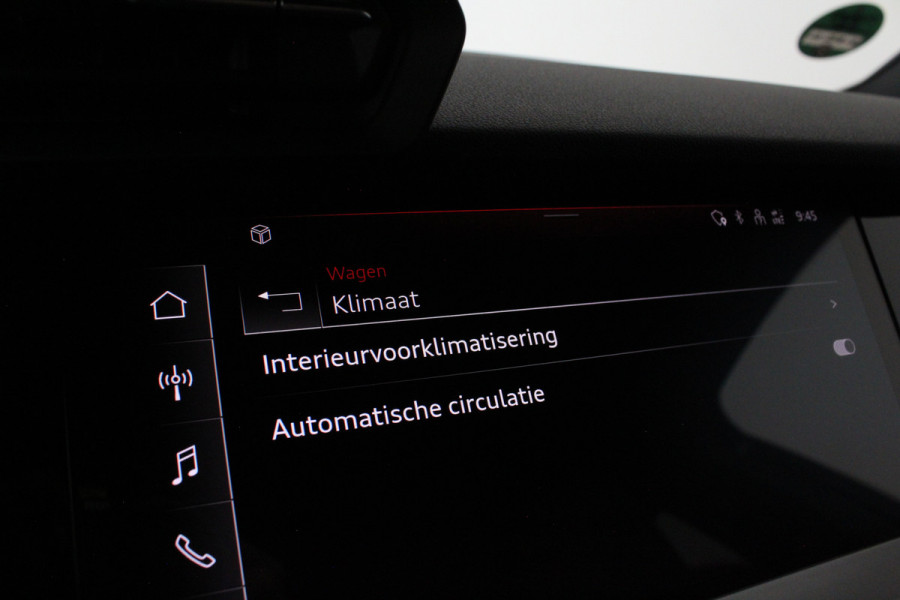 Audi A3 Sportback 40 TFSI e S line edition > Sfeerverlichting/18inch/Trekhaak/Plug in hybrid/Mythos Black