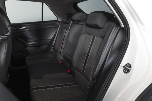 Volkswagen T-Roc 1.5 TSI Style Business 150 PK | Adapt.Cruise | PDC | Camera | NAV+App.Connect | Auto.Airco | Elek. Klep | LM 18" | Org. NL
