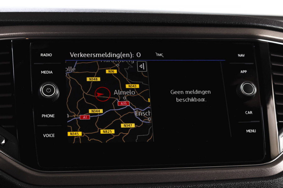 Volkswagen T-Roc 1.5 TSI Style Business 150 PK | Adapt.Cruise | PDC | Camera | NAV+App.Connect | Auto.Airco | Elek. Klep | LM 18" | Org. NL