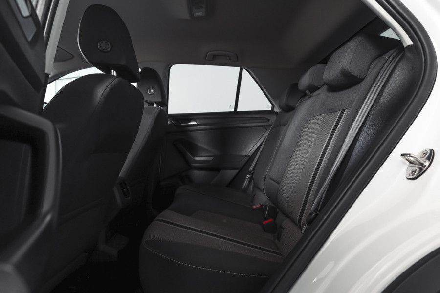 Volkswagen T-Roc 1.5 TSI Style Business 150 PK | Adapt.Cruise | PDC | Camera | NAV+App.Connect | Auto.Airco | Elek. Klep | LM 18" | Org. NL