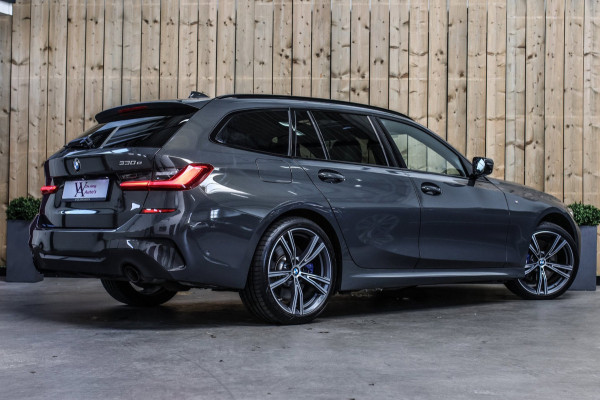 BMW 3 Serie Touring 330e M-Sport *Pano*H/K*360 Camera*Elek. Stoelen*Head-Up*
