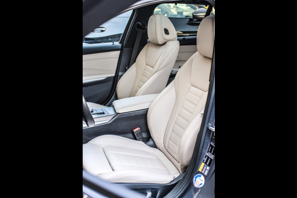 BMW 3 Serie Touring 330e M-Sport *Pano*H/K*360 Camera*Elek. Stoelen*Head-Up*