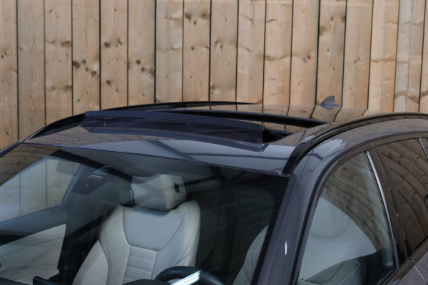 BMW 3 Serie Touring 330e M-Sport *Pano*H/K*360 Camera*Elek. Stoelen*Head-Up*