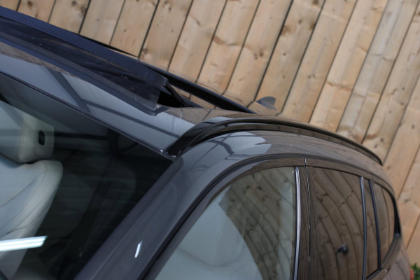 BMW 3 Serie Touring 330e M-Sport *Pano*H/K*360 Camera*Elek. Stoelen*Head-Up*