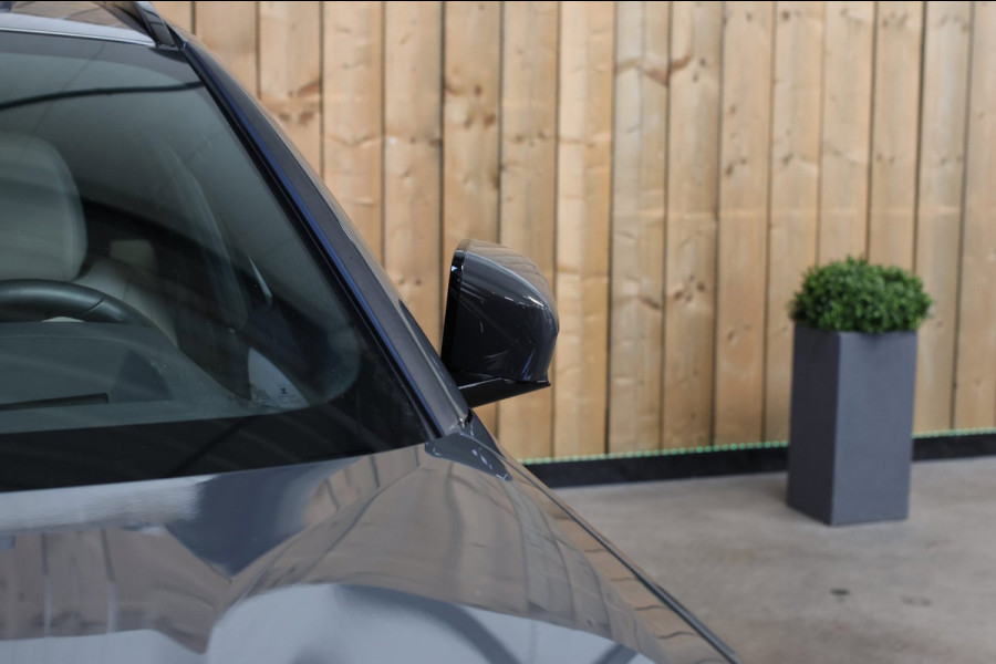 BMW 3 Serie Touring 330e M-Sport *Pano*H/K*360 Camera*Elek. Stoelen*Head-Up*
