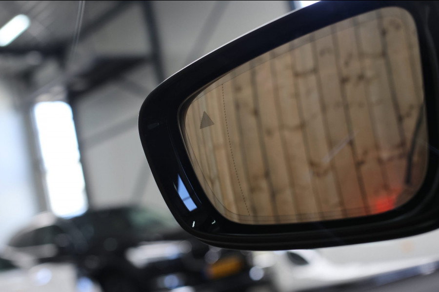 BMW 3 Serie Touring 330e M-Sport *Pano*H/K*360 Camera*Elek. Stoelen*Head-Up*