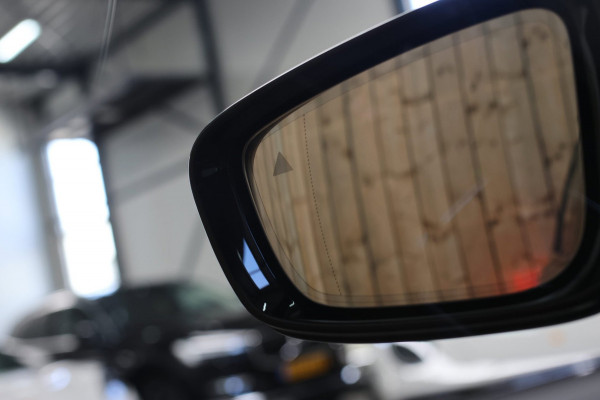 BMW 3 Serie Touring 330e M-Sport *Pano*H/K*360 Camera*Elek. Stoelen*Head-Up*