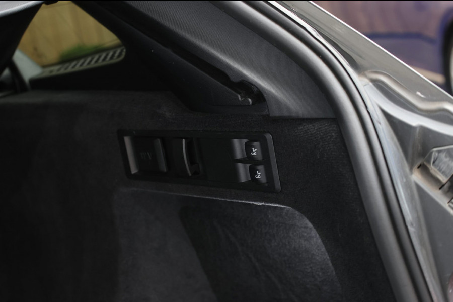 BMW 3 Serie Touring 330e M-Sport *Pano*H/K*360 Camera*Elek. Stoelen*Head-Up*