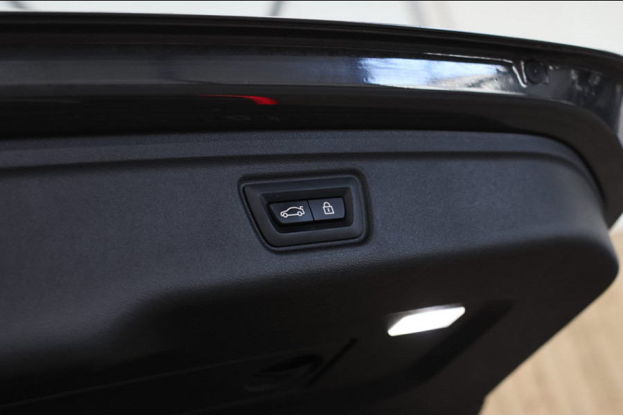 BMW 3 Serie Touring 330e M-Sport *Pano*H/K*360 Camera*Elek. Stoelen*Head-Up*