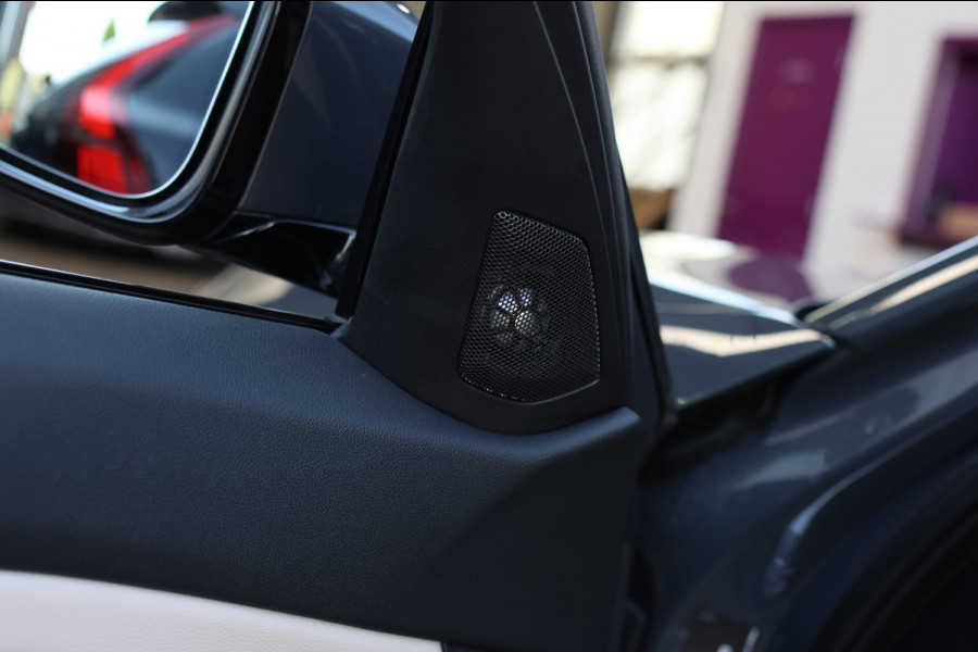 BMW 3 Serie Touring 330e M-Sport *Pano*H/K*360 Camera*Elek. Stoelen*Head-Up*