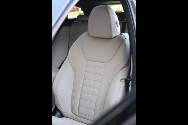 BMW 3 Serie Touring 330e M-Sport *Pano*H/K*360 Camera*Elek. Stoelen*Head-Up*