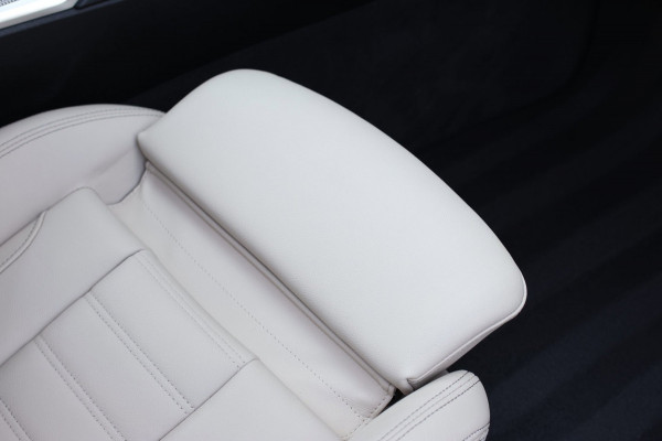 BMW 3 Serie Touring 330e M-Sport *Pano*H/K*360 Camera*Elek. Stoelen*Head-Up*
