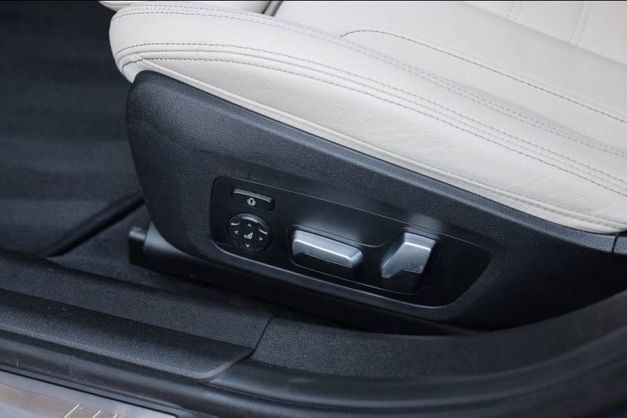 BMW 3 Serie Touring 330e M-Sport *Pano*H/K*360 Camera*Elek. Stoelen*Head-Up*