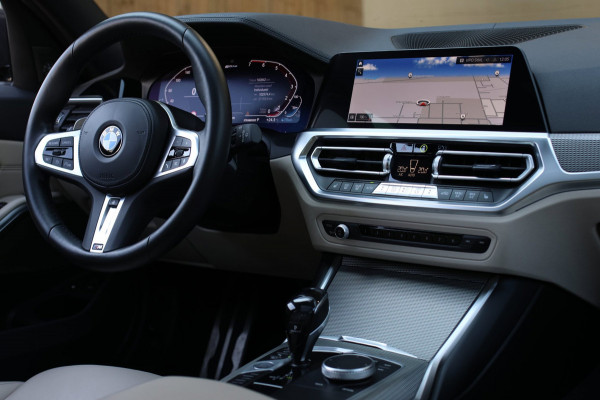 BMW 3 Serie Touring 330e M-Sport *Pano*H/K*360 Camera*Elek. Stoelen*Head-Up*