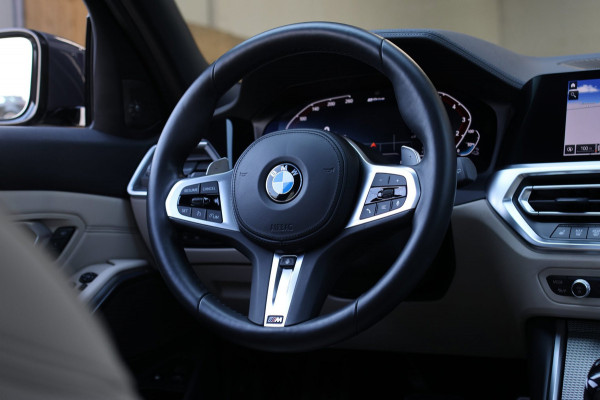 BMW 3 Serie Touring 330e M-Sport *Pano*H/K*360 Camera*Elek. Stoelen*Head-Up*