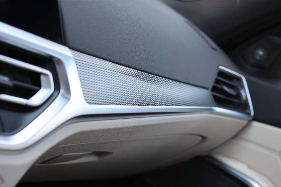 BMW 3 Serie Touring 330e M-Sport *Pano*H/K*360 Camera*Elek. Stoelen*Head-Up*