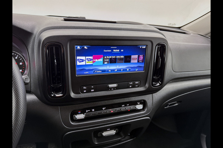 Mercedes-Benz Vito 116 CDI L2 Pro Led Obsidian zwart Trekhaak Parkeerpakket Carplay Cruise control