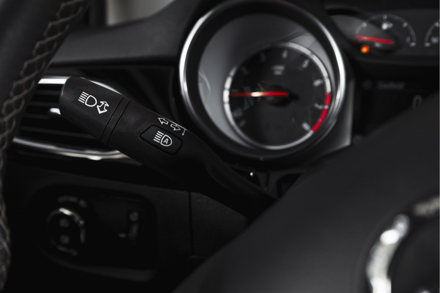 Opel Astra Sports Tourer 1.4 Turbo Innovation | Cruise | PDC | Camera | NAV + App.Connect | Auto.Airco | Afn. Trekhaak | Elek. Klep | LM 17" |