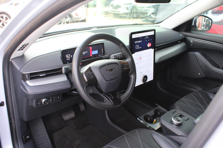 Ford Mustang Mach-E Extended RWD 98 kWh B&O Audio | SOH 95% | Electrische Klep | 360 Camera | Adaptive Cruise Control |