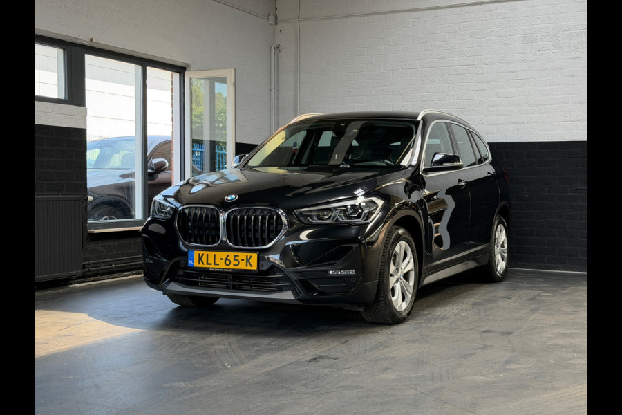 BMW X1 XDrive25e High Executive | HUD | Camera | Leder | Led | Stoelverwarming | Plug in Hybrid