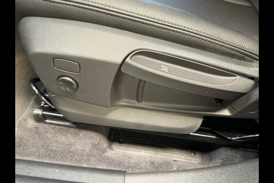 BMW X1 XDrive25e High Executive | HUD | Camera | Leder | Led | Stoelverwarming | Plug in Hybrid