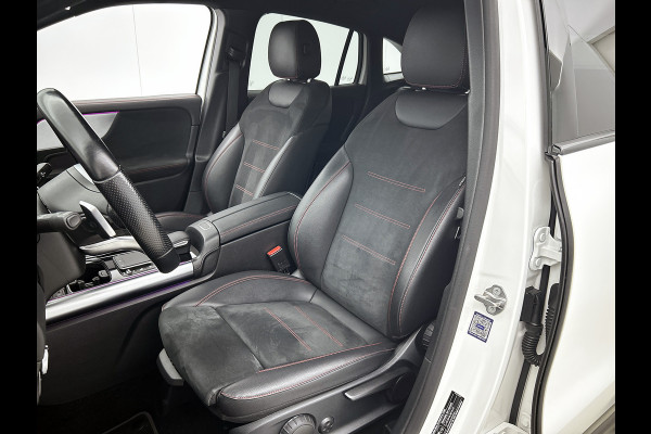 Mercedes-Benz GLA 250 e Business Solution AMG Limited lichtmetalen velgen | Wide screen | Navigatie MBUX | Parking support met camera Inclusief 24 maanden MB Certified garantie voor Europa.