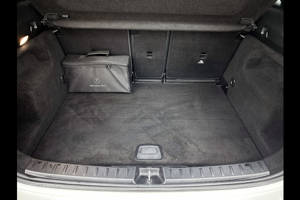 Mercedes-Benz GLA 250 e Business Solution AMG Limited lichtmetalen velgen | Wide screen | Navigatie MBUX | Parking support met camera Inclusief 24 maanden MB Certified garantie voor Europa.