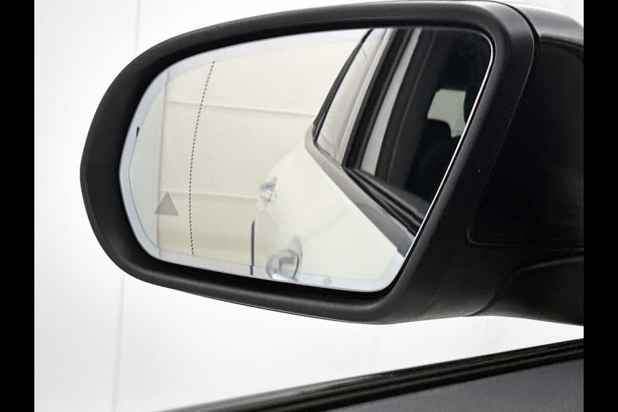 Mercedes-Benz GLA 250 e Business Solution AMG Limited lichtmetalen velgen | Wide screen | Navigatie MBUX | Parking support met camera Inclusief 24 maanden MB Certified garantie voor Europa.