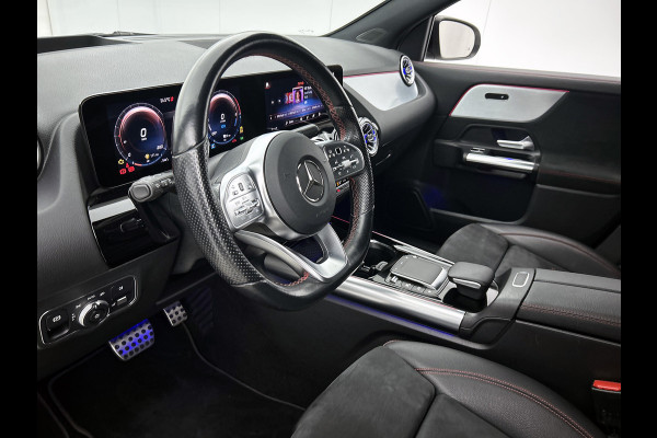 Mercedes-Benz GLA 250 e Business Solution AMG Limited lichtmetalen velgen | Wide screen | Navigatie MBUX | Parking support met camera Inclusief 24 maanden MB Certified garantie voor Europa.