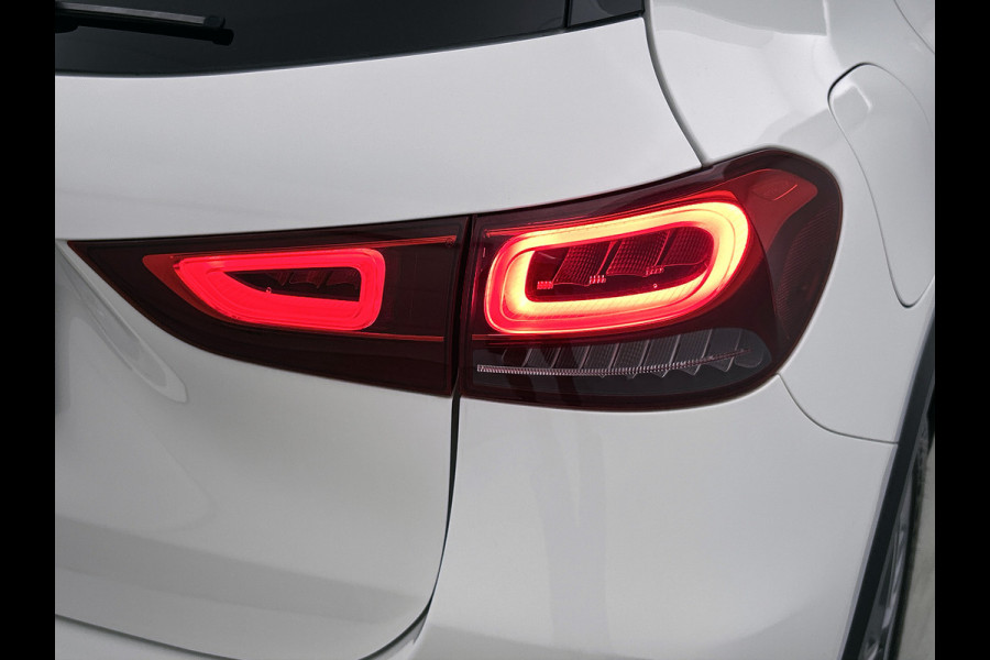 Mercedes-Benz GLA 250 e Business Solution AMG Limited lichtmetalen velgen | Wide screen | Navigatie MBUX | Parking support met camera Inclusief 24 maanden MB Certified garantie voor Europa.