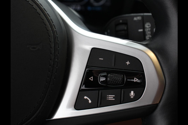 BMW 5 Serie Touring 530e M-Sport High Executive Cimate control Cruise control Navigatie Apple Carplay/ Android Auto Parkeersensoren Camera Lichtmetalen velgen Led