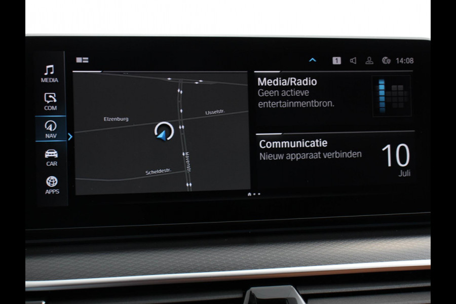 BMW 5 Serie Touring 530e M-Sport High Executive Cimate control Cruise control Navigatie Apple Carplay/ Android Auto Parkeersensoren Camera Lichtmetalen velgen Led