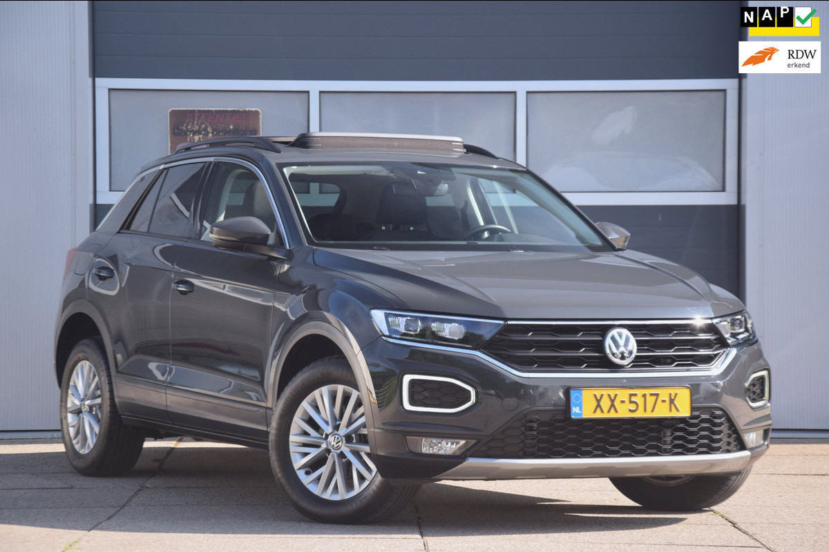 Volkswagen T-Roc 1.5 TSI Style PANORAMADAK/LED KOPLAMPEN/EXECUTIVE EN SPIEGEL-PAKKET