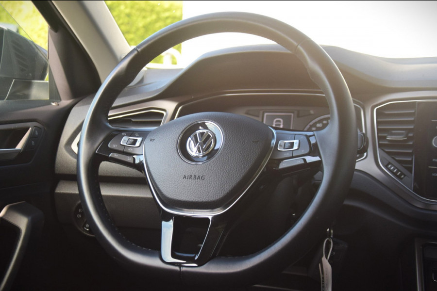 Volkswagen T-Roc 1.5 TSI Style PANORAMADAK/LED KOPLAMPEN/EXECUTIVE EN SPIEGEL-PAKKET