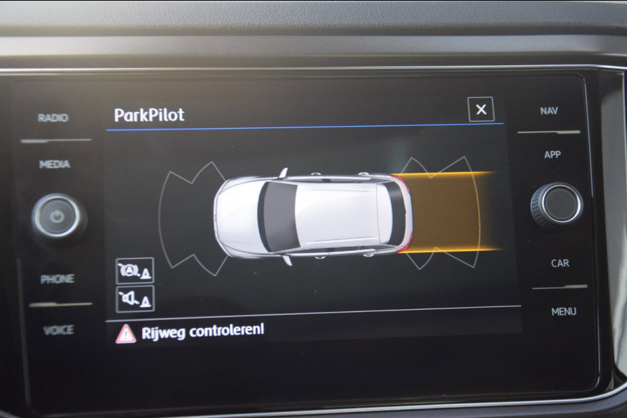 Volkswagen T-Roc 1.5 TSI Style PANORAMADAK/LED KOPLAMPEN/EXECUTIVE EN SPIEGEL-PAKKET