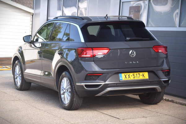 Volkswagen T-Roc 1.5 TSI Style PANORAMADAK/LED KOPLAMPEN/EXECUTIVE EN SPIEGEL-PAKKET
