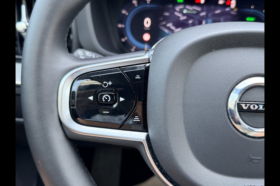 Volvo XC60 2.0 T6 Plug-in hybrid AWD Plus Black Edition | PANO | ACC | 21 INCH | 1E EIG | FABRIEKSGARANTIE