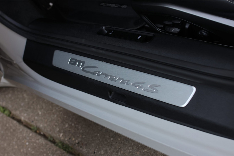 Porsche 911 3.0 Carrera 4 S *Sport Chrono*Approved*Pano*PPF*Bose*Matrix*
