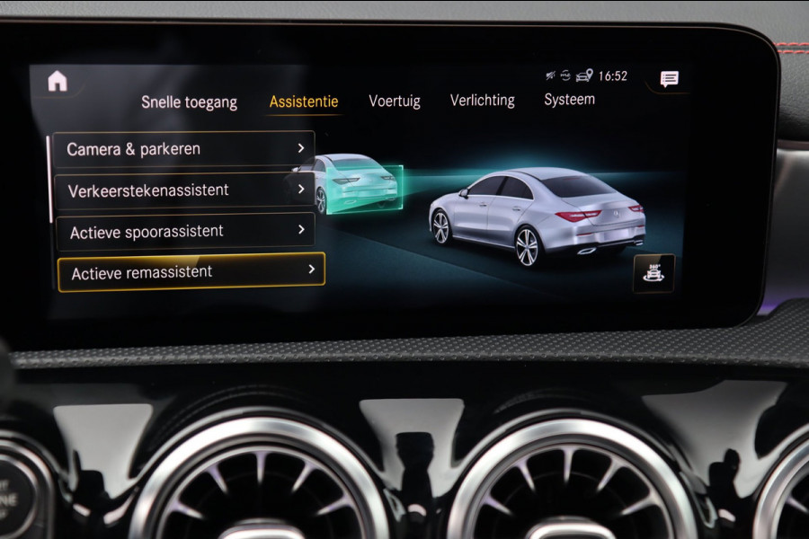 Mercedes-Benz CLA-Klasse 200 AMG Line Premium Plus / PANO / MEMORY / BURMESTER / KEYLESS / CAMERA