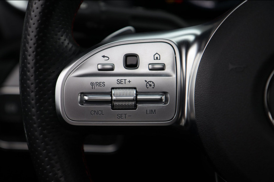 Mercedes-Benz CLA-Klasse 200 AMG Line Premium Plus / PANO / MEMORY / BURMESTER / KEYLESS / CAMERA
