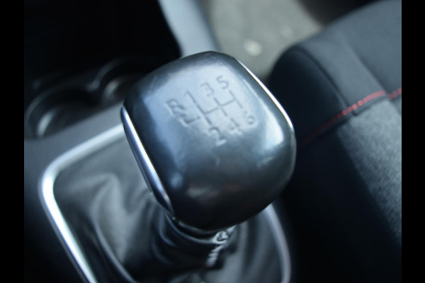 Citroën C3 1.2 PureTech S&S Shine | 100 PK | 17" ZWARTE LM VELGEN | CLIMATE CONTROL | PARKEERSENSOREN MET CAMERA | CRUISE CONTROL | NAVI |