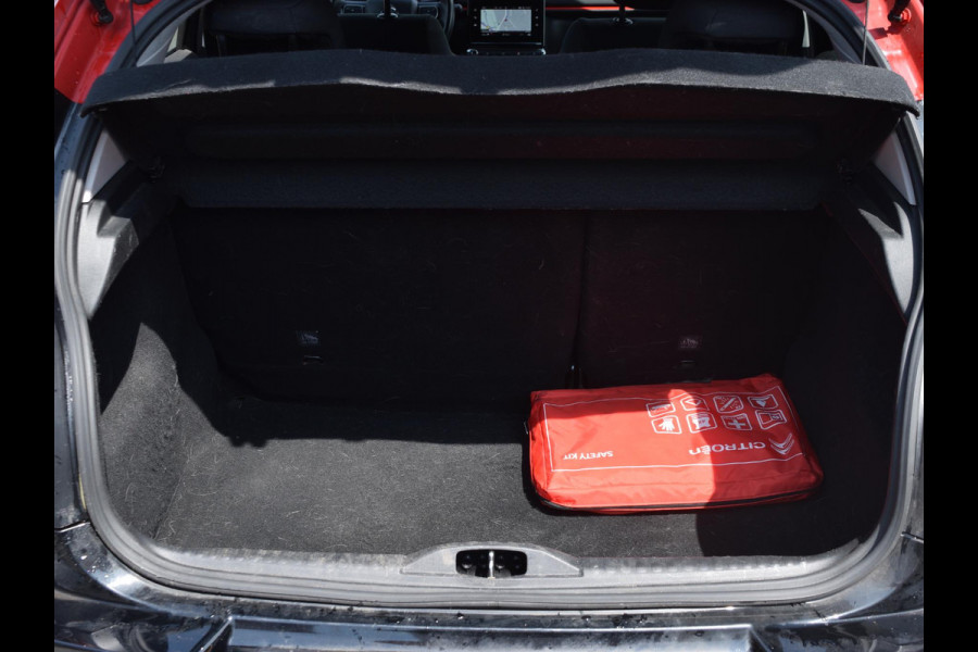 Citroën C3 1.2 PureTech S&S Shine | 100 PK | 17" ZWARTE LM VELGEN | CLIMATE CONTROL | PARKEERSENSOREN MET CAMERA | CRUISE CONTROL | NAVI |