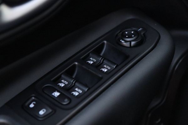 Jeep Renegade 4xe 240 Plug-in Hybrid Electric S / PANO / ACC / KEYLESS / CAMERA / CARPLAY
