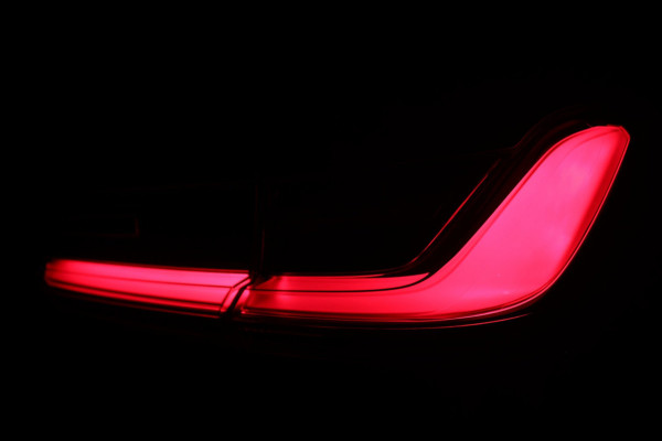 BMW 3-serie 330i xDrive M Sport / PANO / LASER / HUD / MEMORY / 360 / H&K / KEYLESS